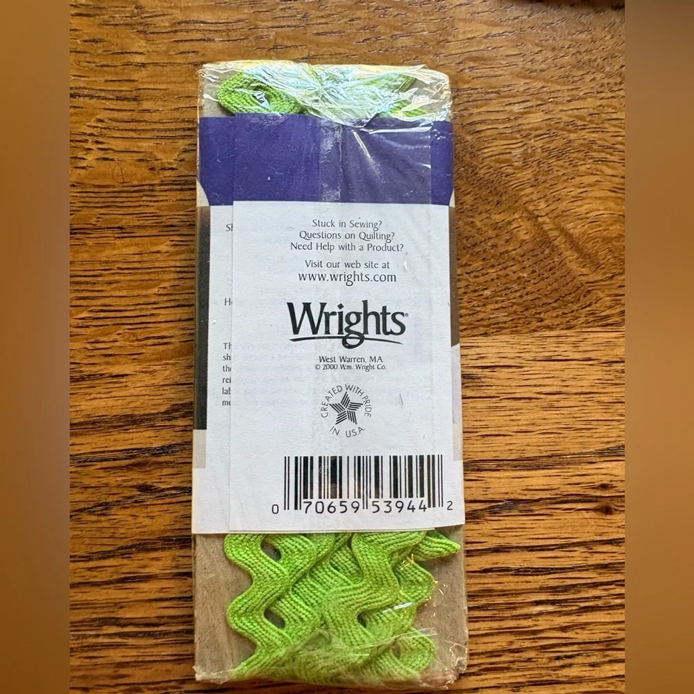 4 packs Wrights Medium Rick Rack in Leaf Green and purple- 2.5 yd increments - Picture 9 of 10
